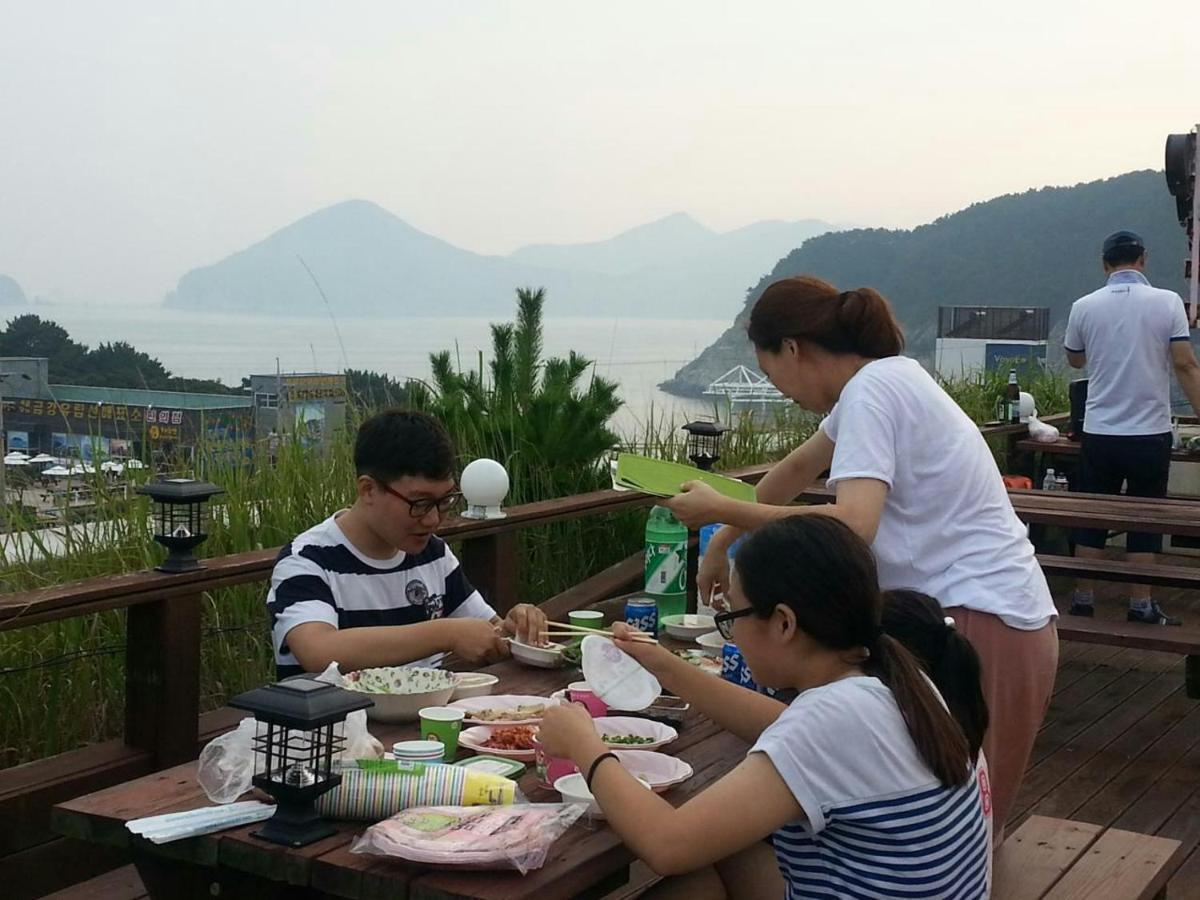 Pataya Motel Geoje Zewnętrze zdjęcie